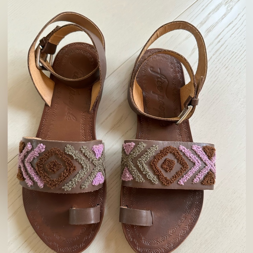 Free People Torrence Stitched Mauve Leather Ankle Wrap Sandals - Size 38 / 7-7.5